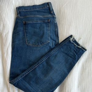 Super comfy skinny jeans with plenty of stretch.